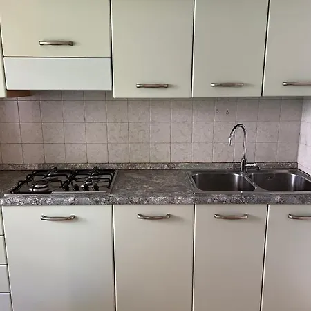 Tirrenia 5 Appartamento *