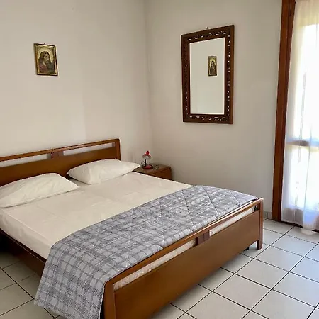 Tirrenia 5 Appartamento